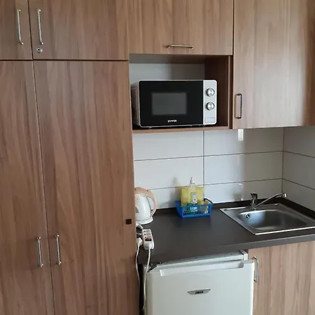 M47 Vendeghaz-airport Guest house